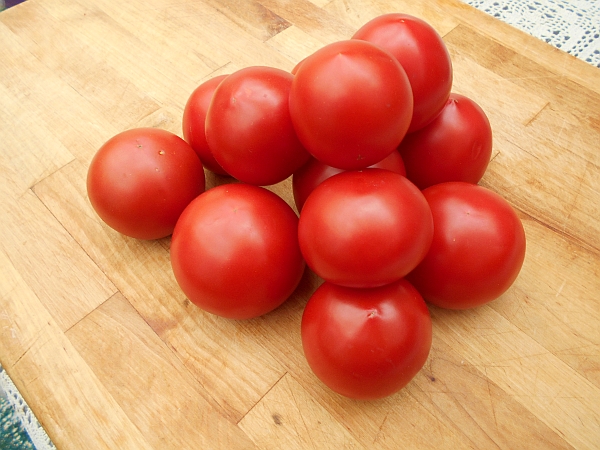 Helppo ja nopea tapa säilöä tomaatit